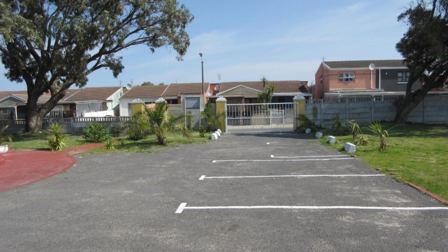 Commercial Property for Sale in Westridge Western Cape